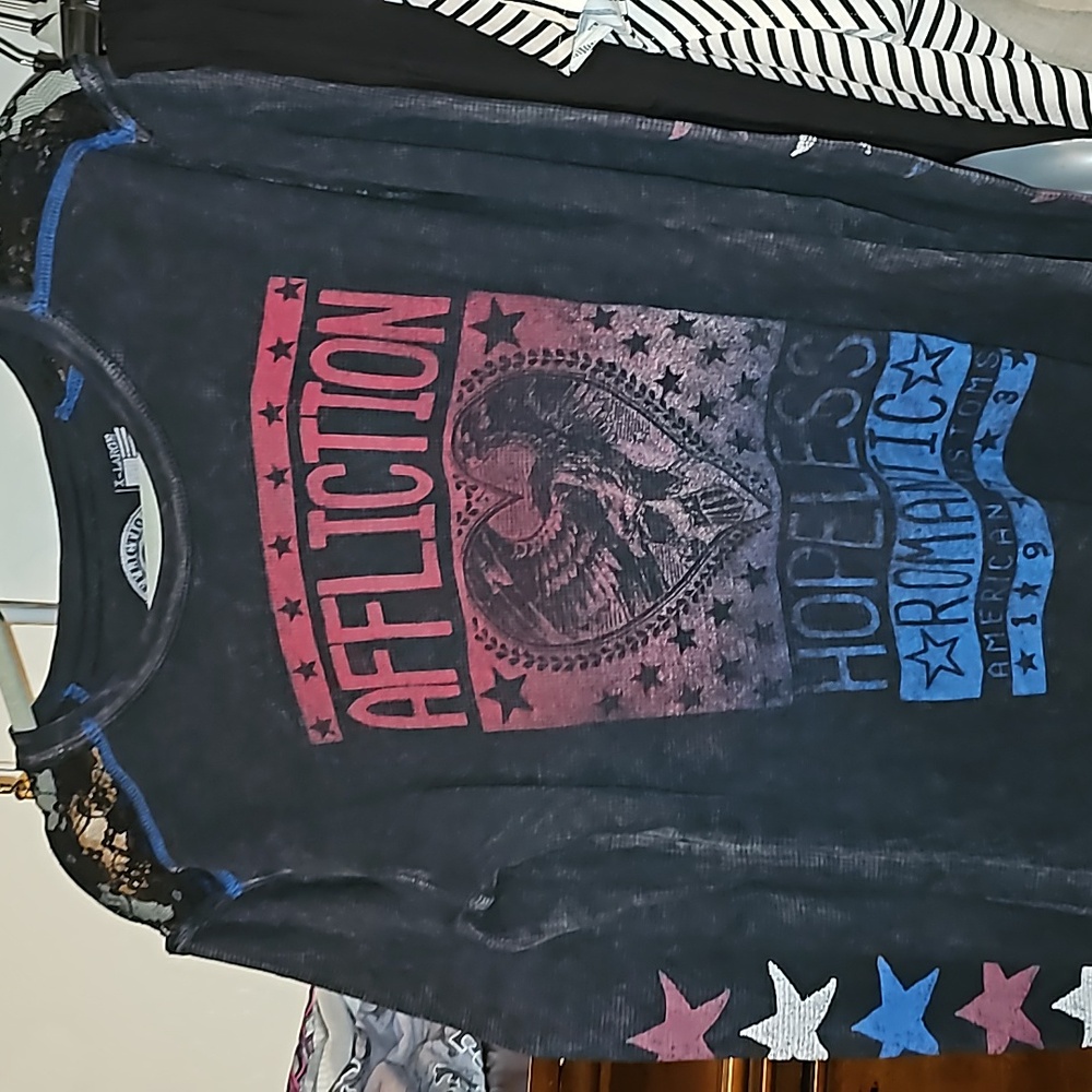 NWT Women's Affliction long sleeved top size xl